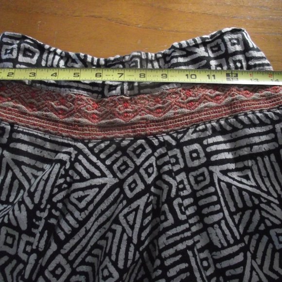 Global fashions Harem Pants Made in Thailand Size Medium - Picture 7 of 11